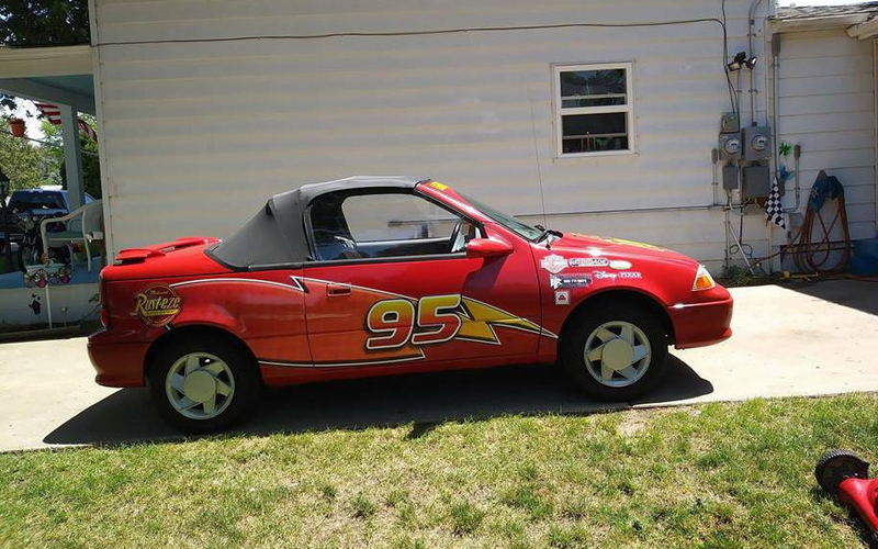 Illustration for article titled For $6,000, Would You Say Ka-Chow To This 1993 Geo Metro Cars Homage Business Opportunity?